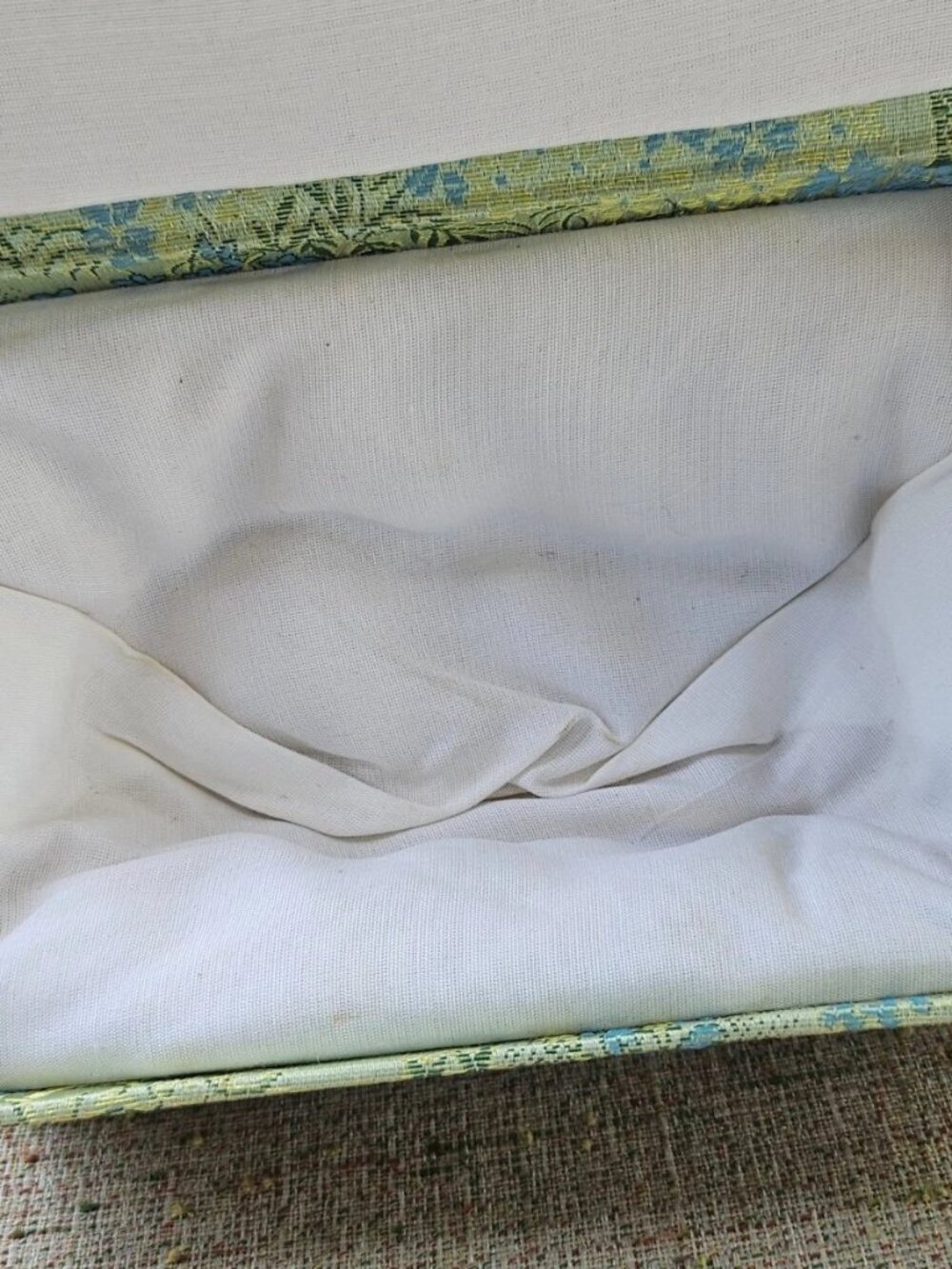 Vintage Gift Box Handmade Jewelry Box Green Satin Gift Box - Picture 8 of 11